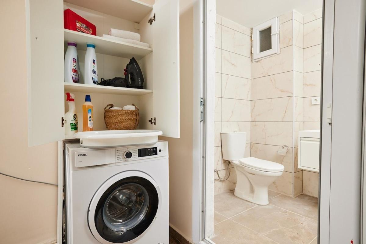 Stunning 3br 3bathroom 3ac Near Metro D4 *