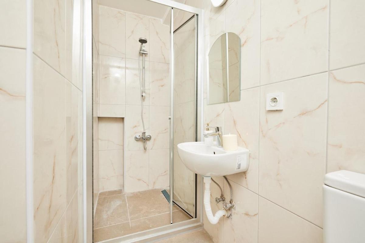 Stunning 3br 3bathroom 3ac Near Metro D4 İstanbul